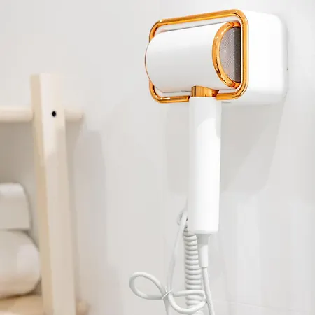 Konukevi Bottega Artistica Roma