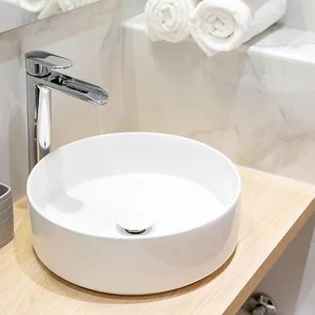 Konukevi Bottega Artistica 4*