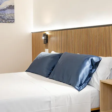 Konukevi Bottega Artistica Roma