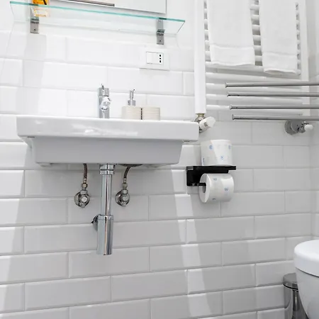 Konukevi Bottega Artistica 4*