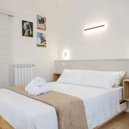 Konukevi Bottega Artistica Roma