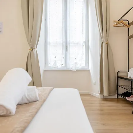 Bottega Artistica Guest house *